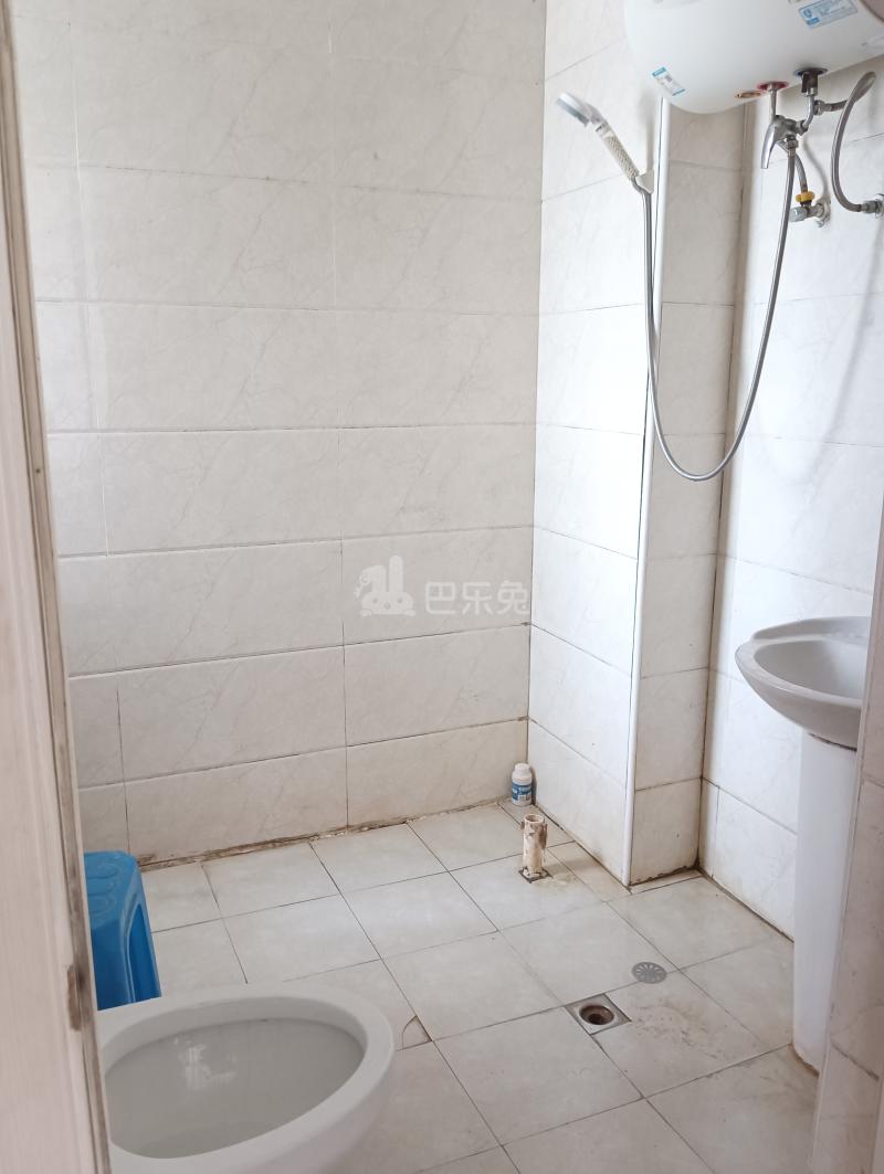 经纬学士逸居家园847384卫生间图12