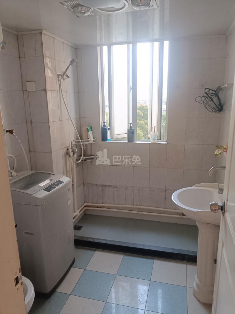 银霄大厦A楼1831592卫生间图7