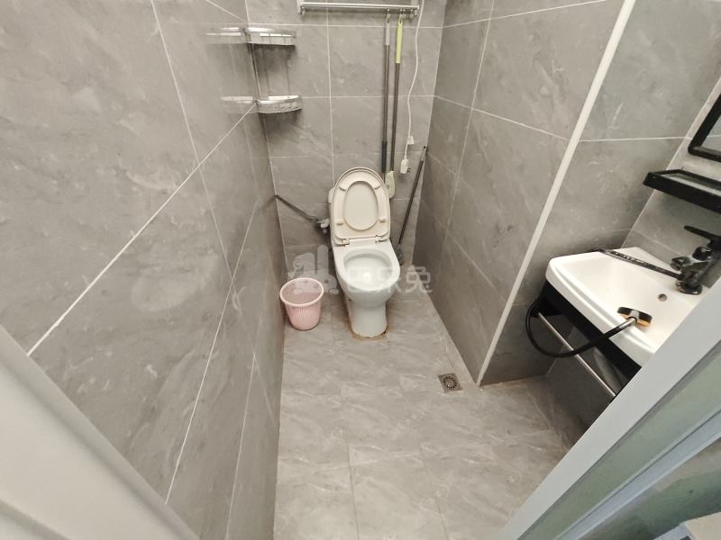 西郊家园（青浦）8488540卫生间图5