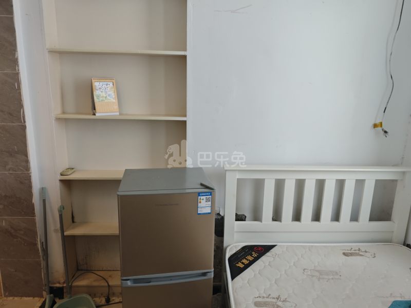 西郊家园（青浦）8488540卧室图1