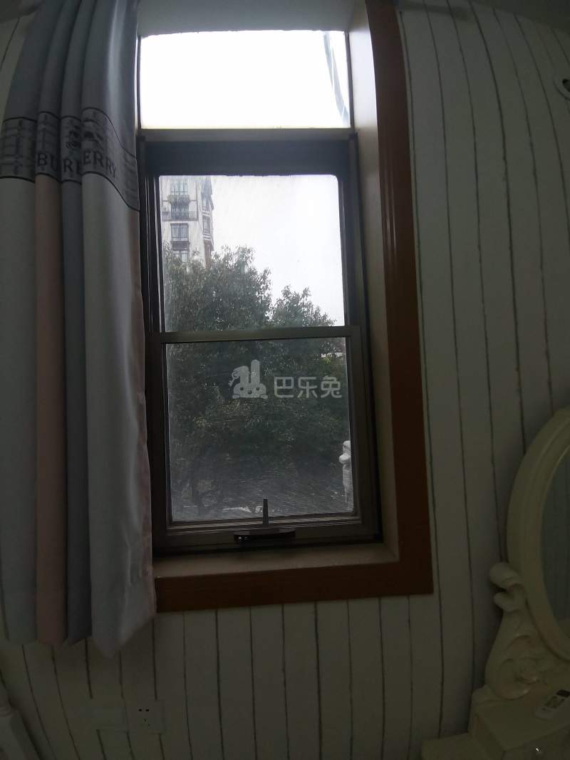 景谷中路635号8505647卧室窗户图8