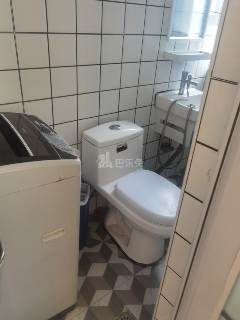 晶杰苑850290卫生间图4