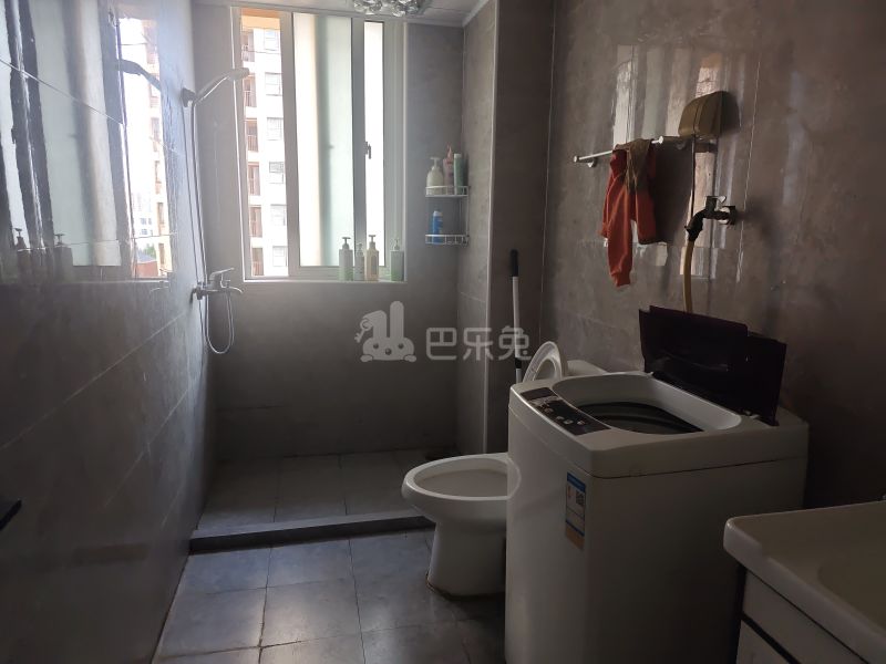 金海华城康平佳苑8528863卫生间图5