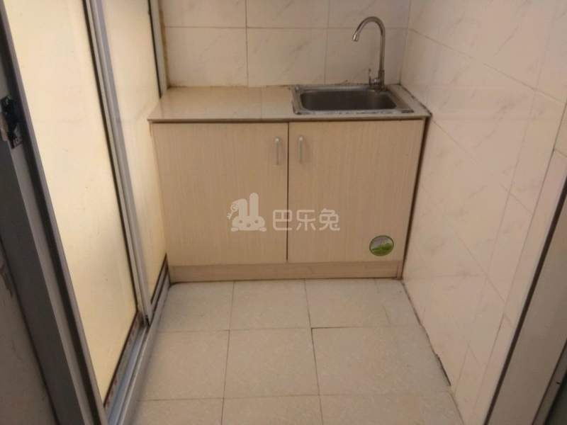 新凯城兰馨苑852800厨房图5