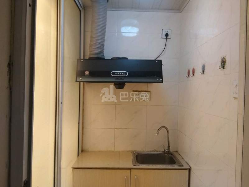 新凯城兰馨苑852800厨房图6