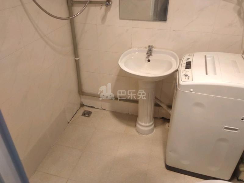 新凯城兰馨苑852800卫生间图9