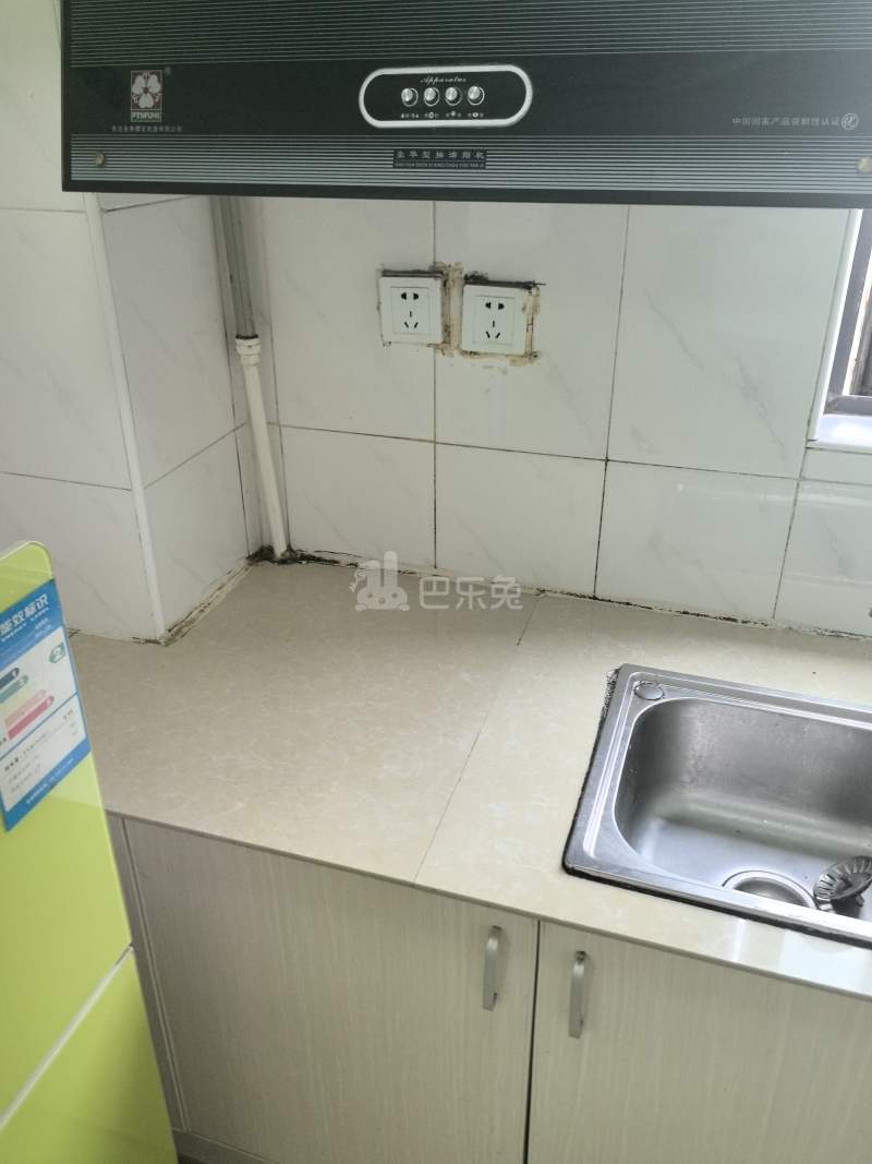 新凯城兰馨苑852800厨房图4