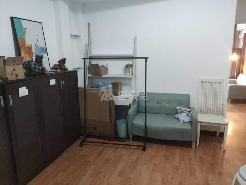 麒麟花园B区8531958客厅图4