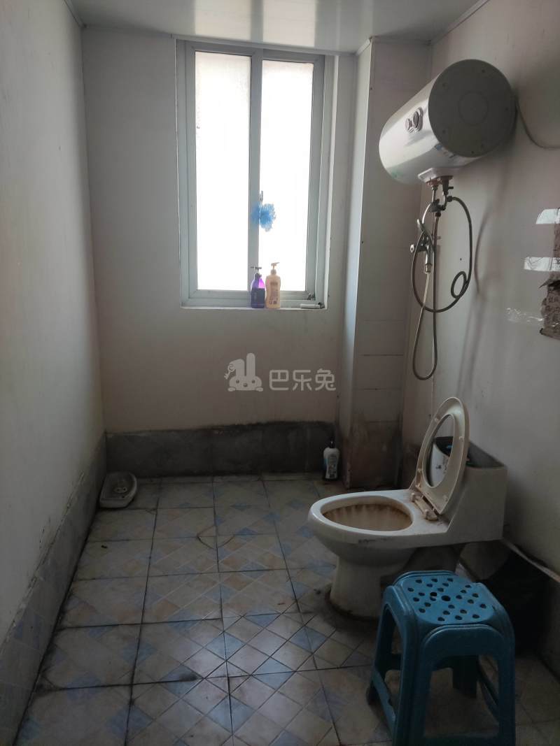 集善新村8542234卫生间图7