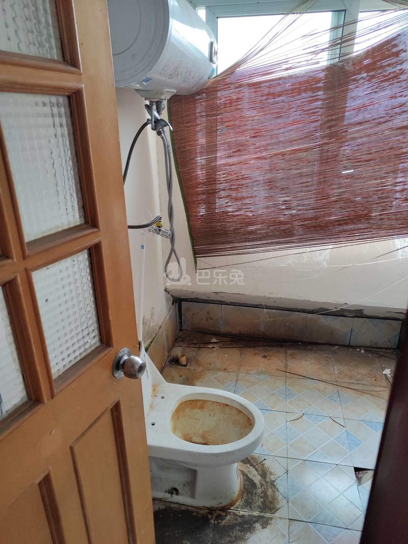 集善新村8542234卫生间图8