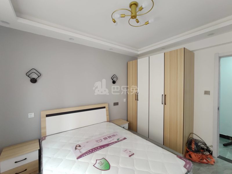 金海华城康平佳苑8543846卧室图7