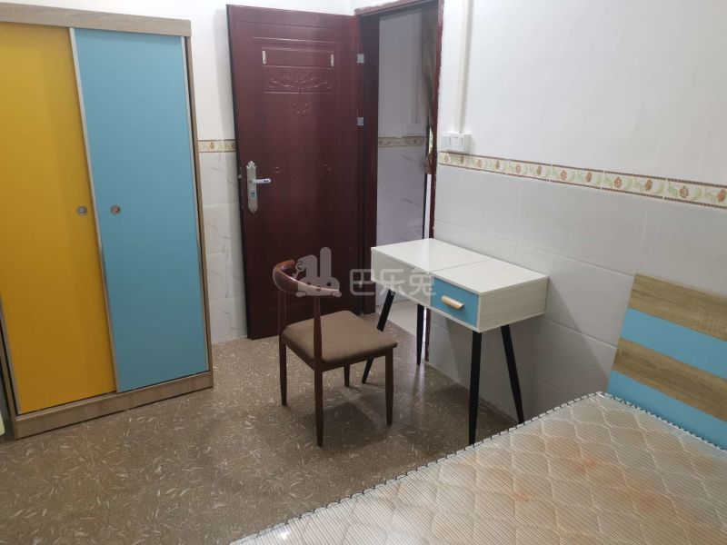 南浦西三村西乡三路4-18570527卧室图0