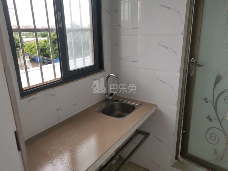 南浦西三村西乡三路4-18571164厨房图4