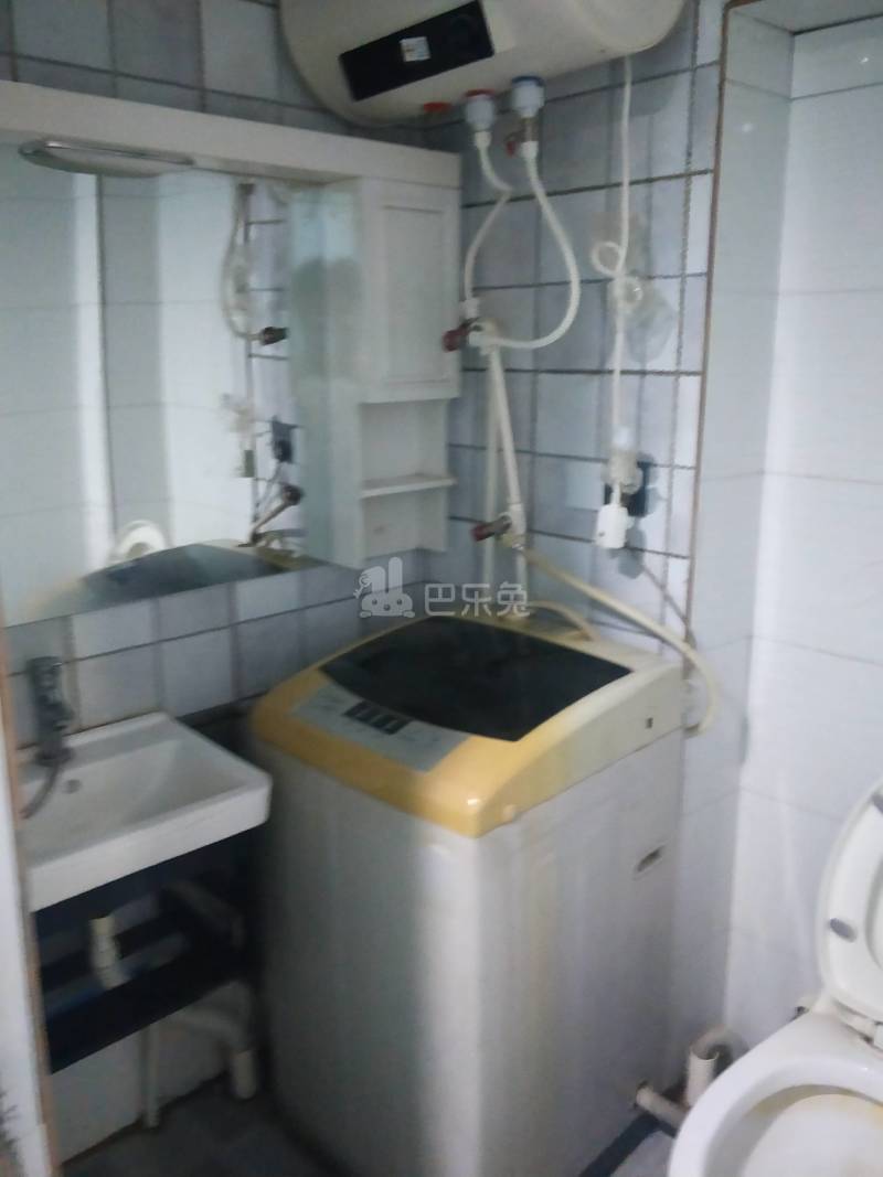 翁梅新苑三区8571959卫生间图5