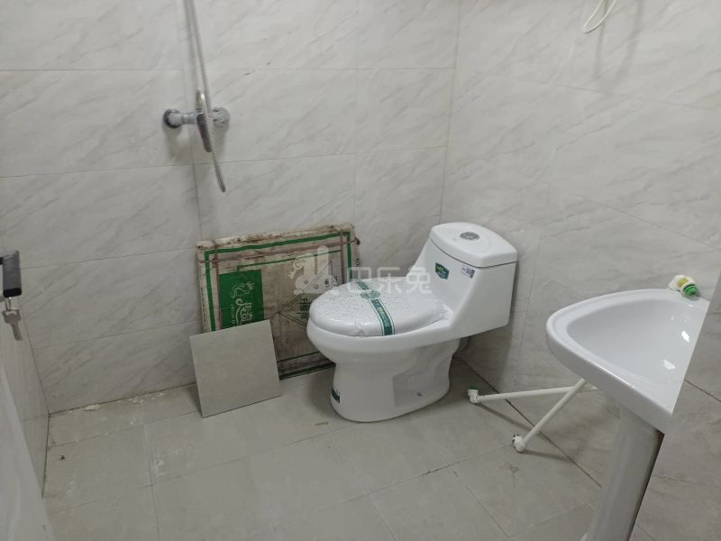 瑞金华庭嘉苑8948115卫生间图18