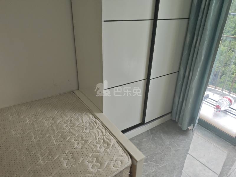 月泉湾名邸8584525卧室图2