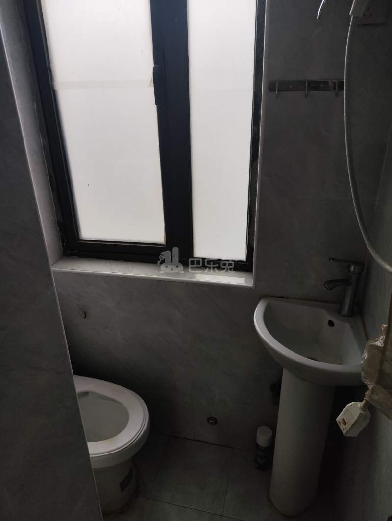 宝嘉誉府8590916卫生间图4