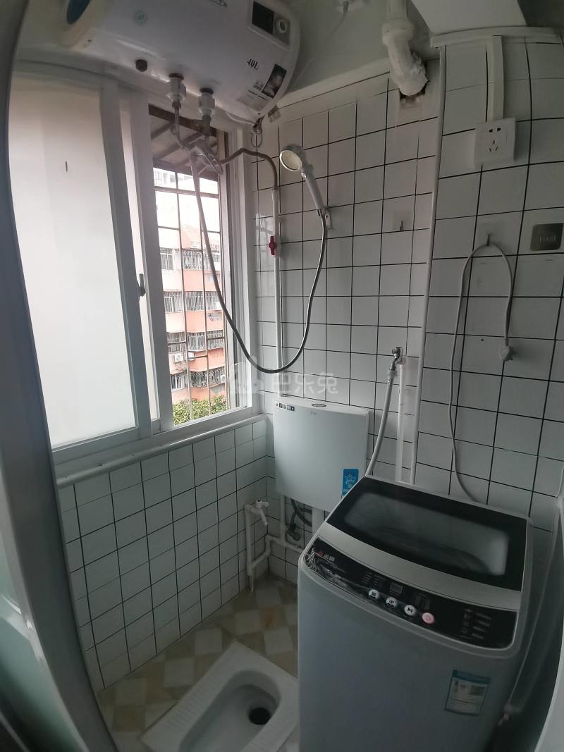 沙河荔园新村8592627卫生间图4