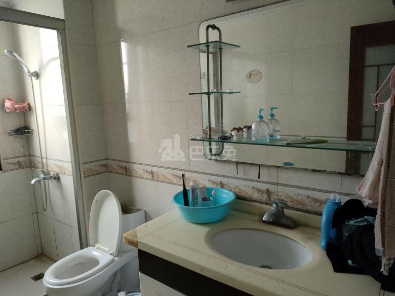 月泉湾名邸8602049卫生间图13