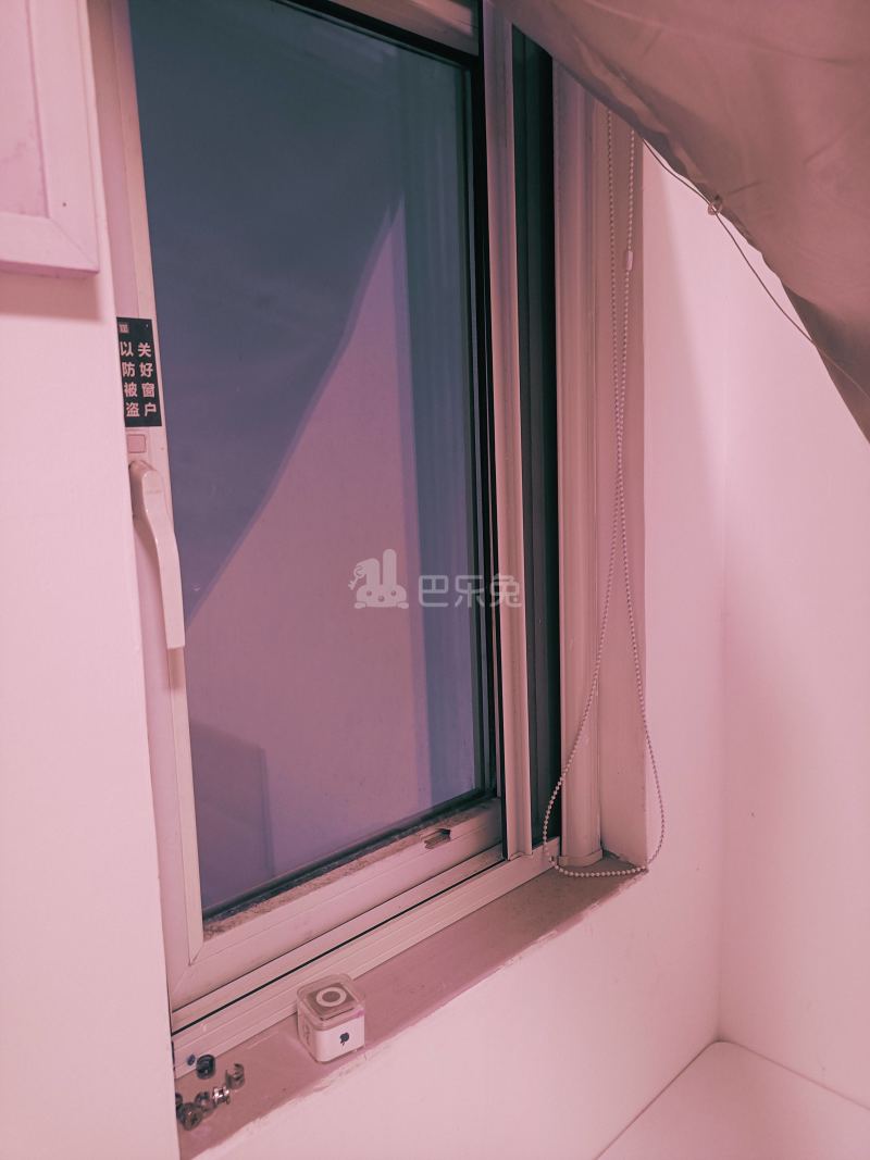 新市南路517号8602723卧室窗户图8