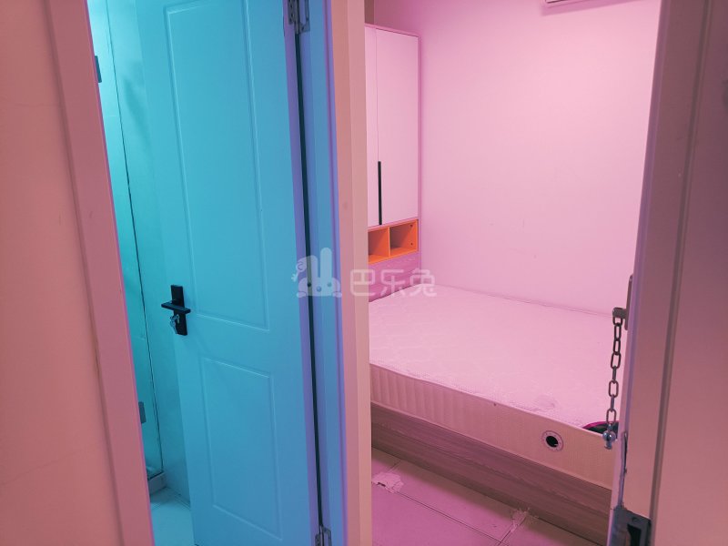 新市南路517号8602725卧室图5