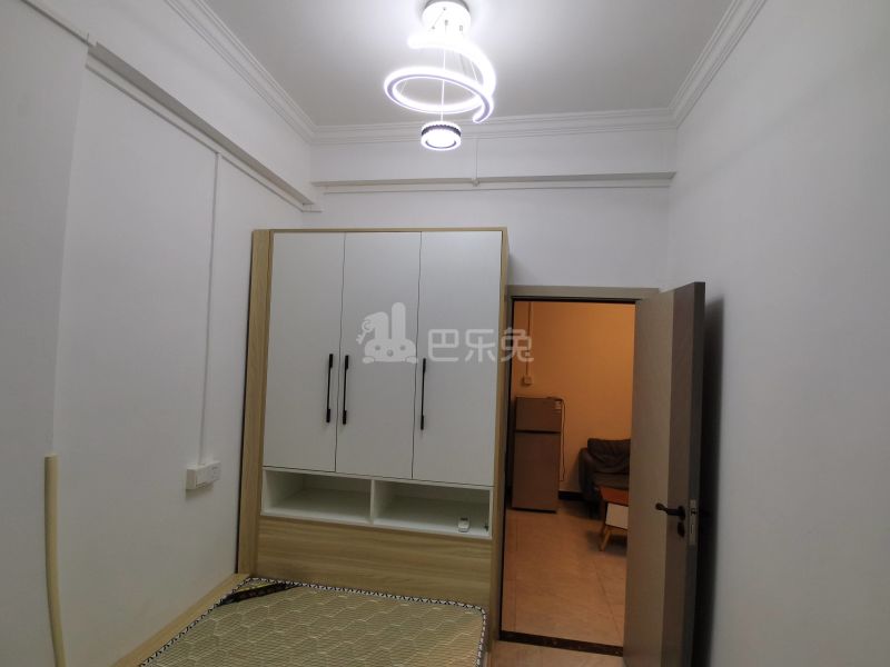 群贤路3号8619645卧室图4