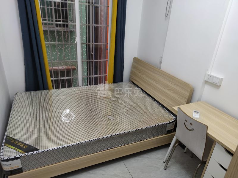 群贤路3号8619647卧室图2