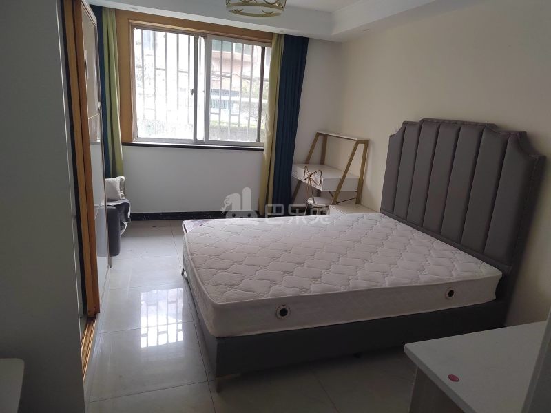 华银苑8621690卧室图0