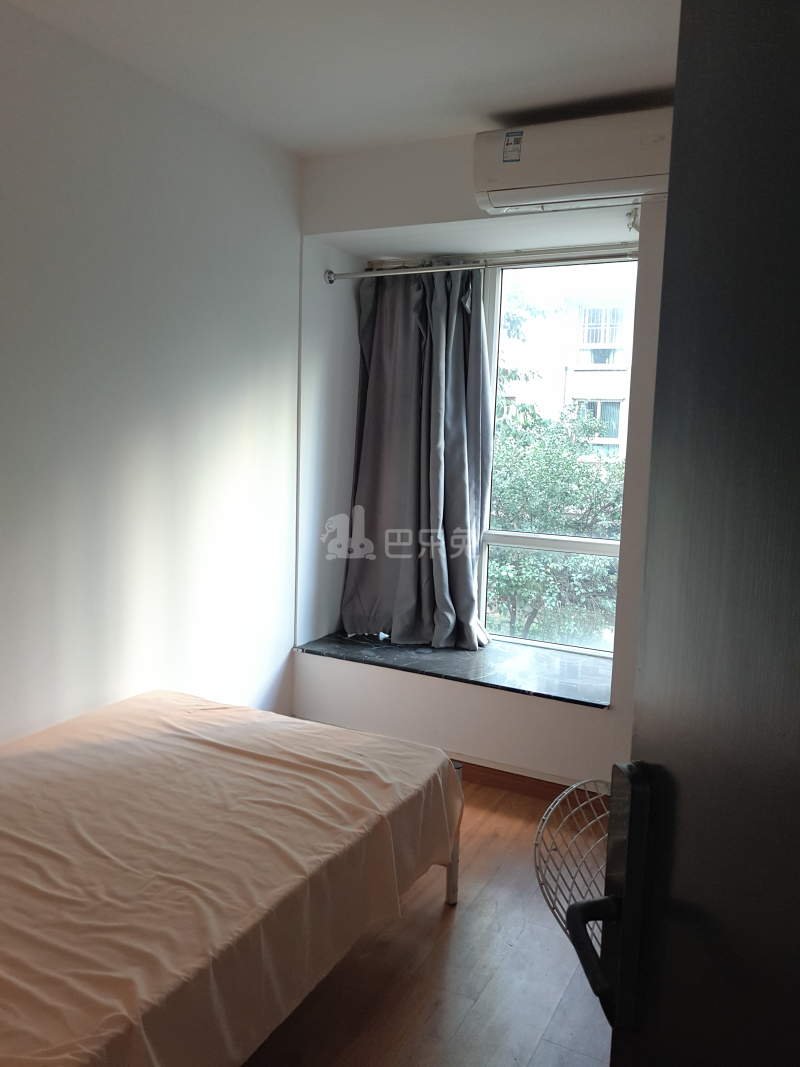 星海名城二期八组团8624137卧室图0