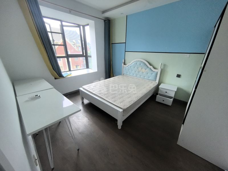 美兰湖中华园8635864卧室图0