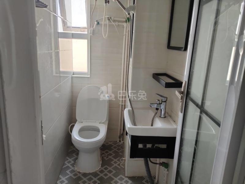 塘泾北苑8646442卫生间图5