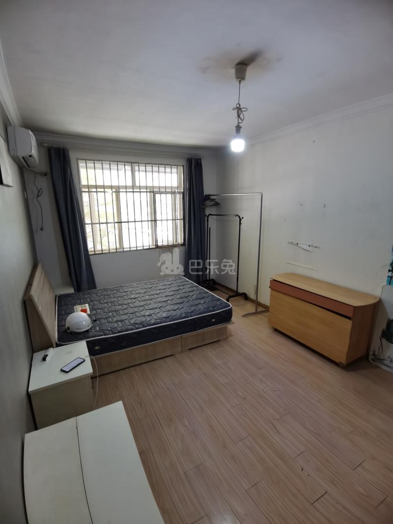 宁康小区（共和新路2203弄）865401卧室图3