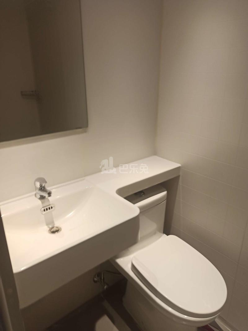 万科未来之光公寓8661840卫生间图9