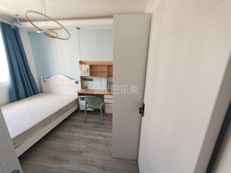 金海华城康平佳苑8667310卧室图0