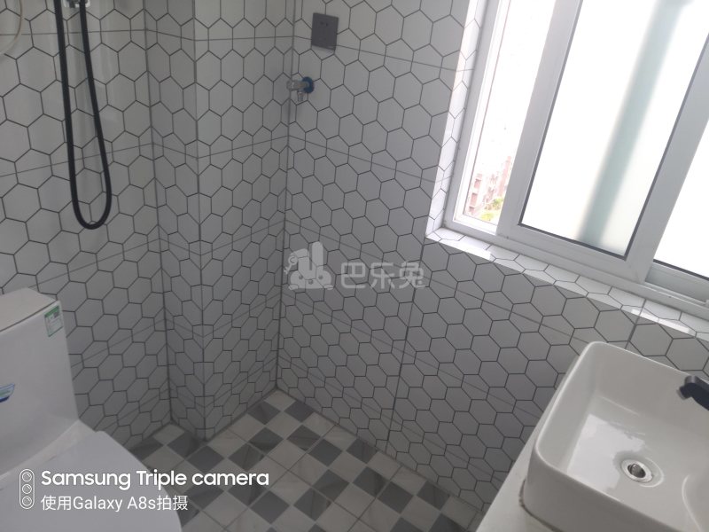 金海华城康平佳苑8667310卫生间图6