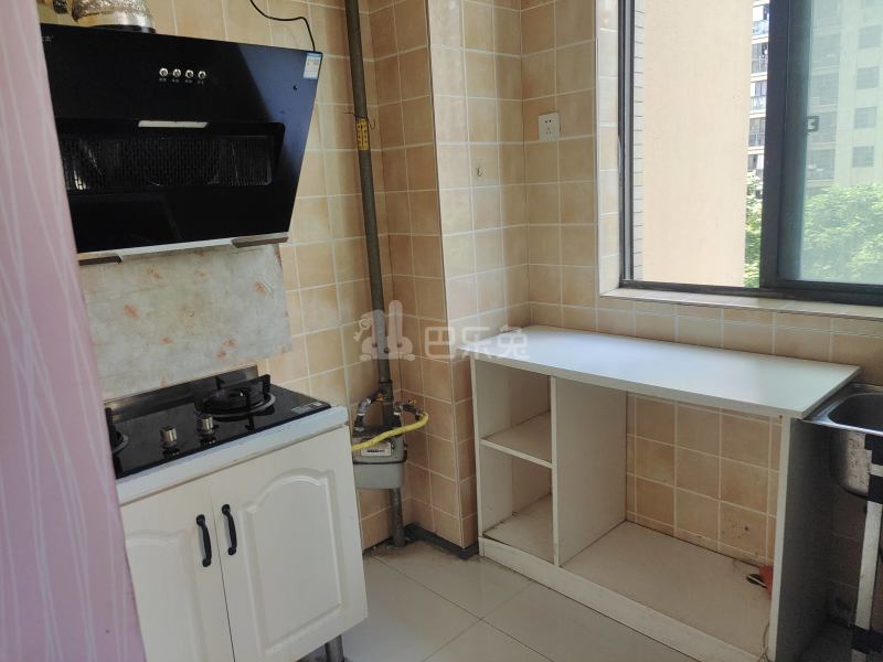 顺达花苑东区8668600厨房图4