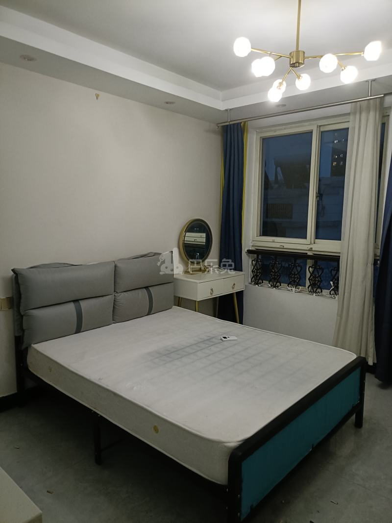 蓝天城市花园8676641卧室图0