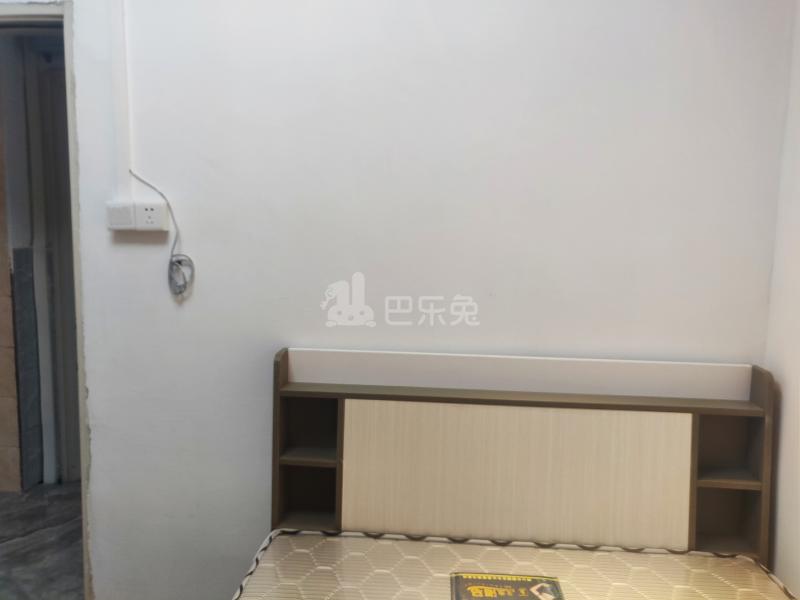 沙东街道范屋村31号8676653卧室图5