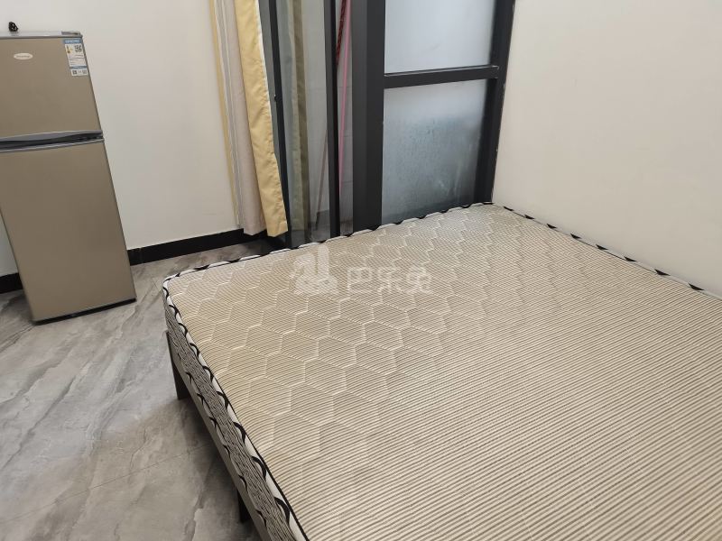 沙东街道范屋村31号8676656卧室图3