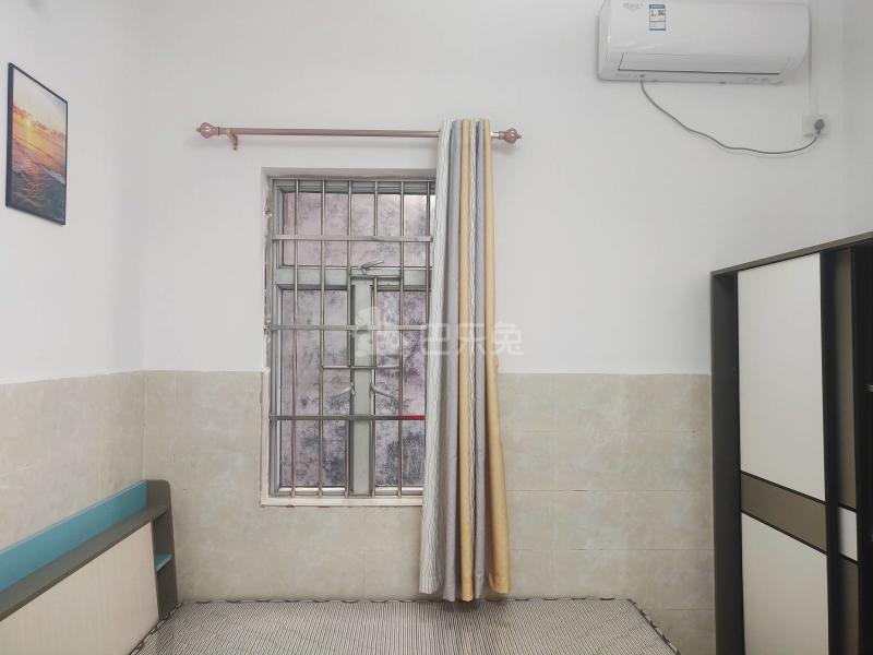 沙东街道范屋村31号8676657卧室图3