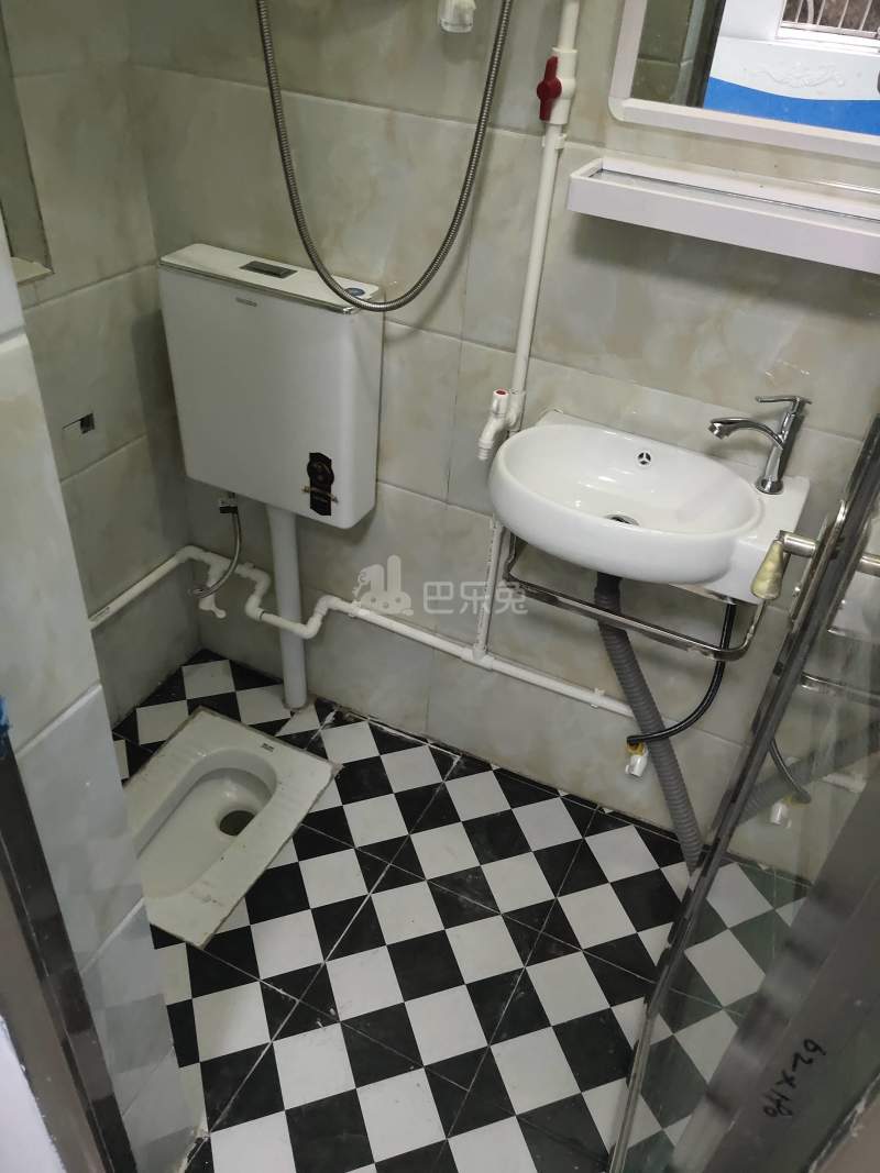 石牌迎龙大街二巷16号8689012卫生间图8