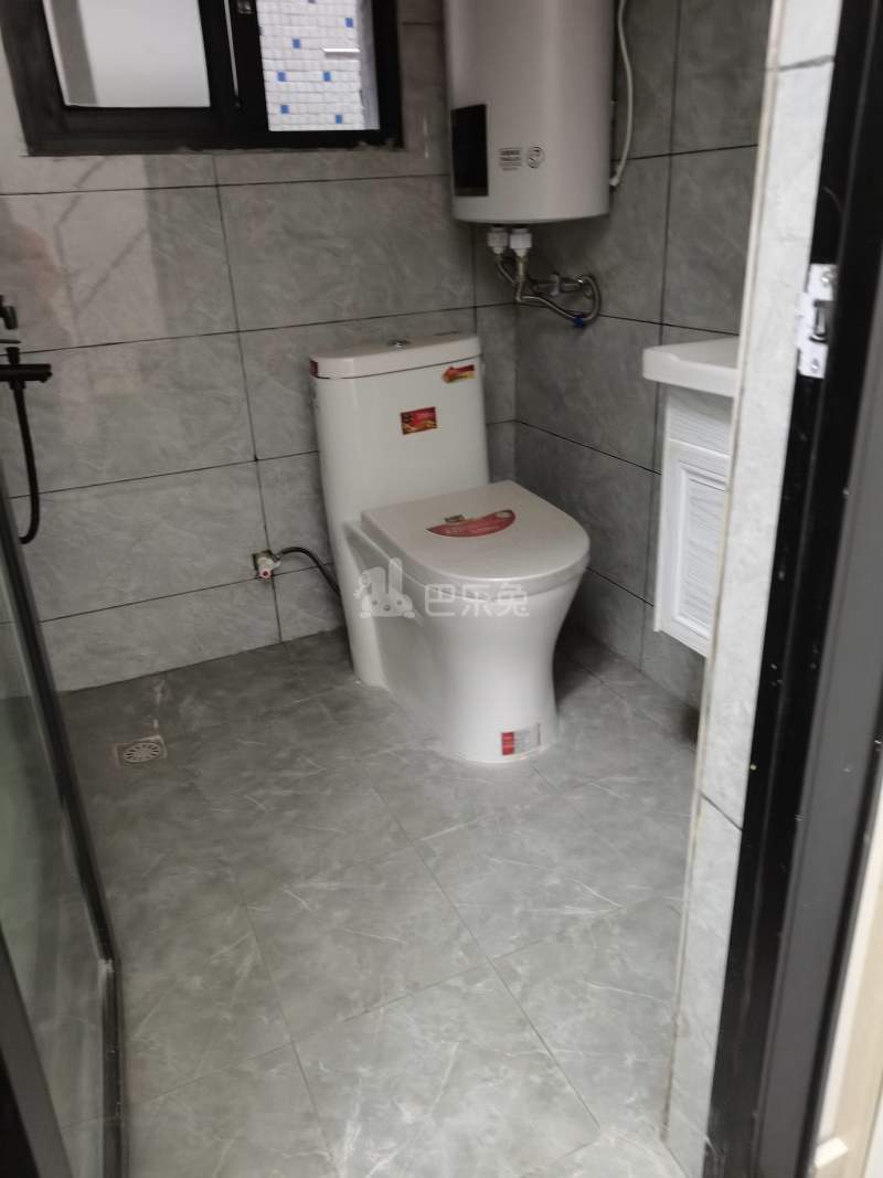 礼村西路一街9号之一8689888卫生间图6