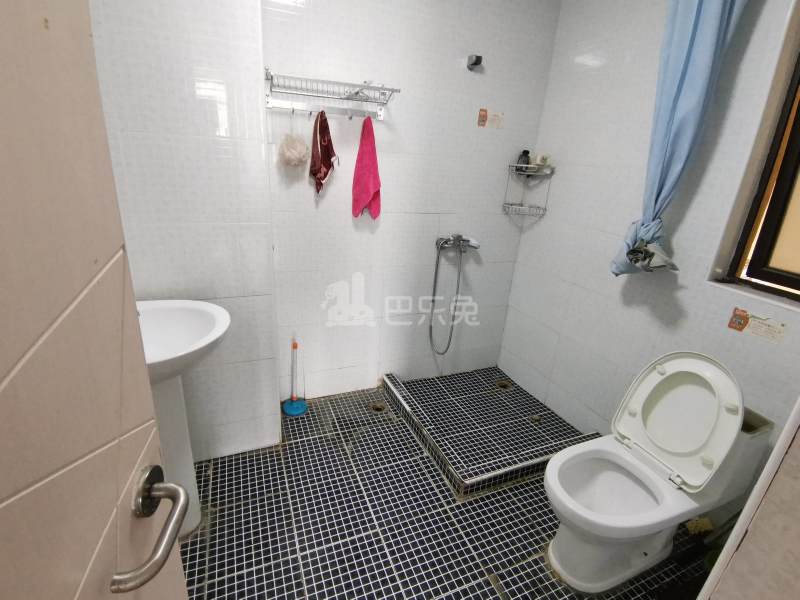 花桥裕花园8693876卫生间图10