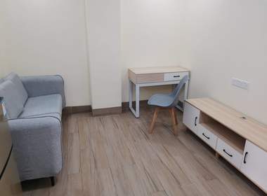 富山路二街13号 2室1厅1卫