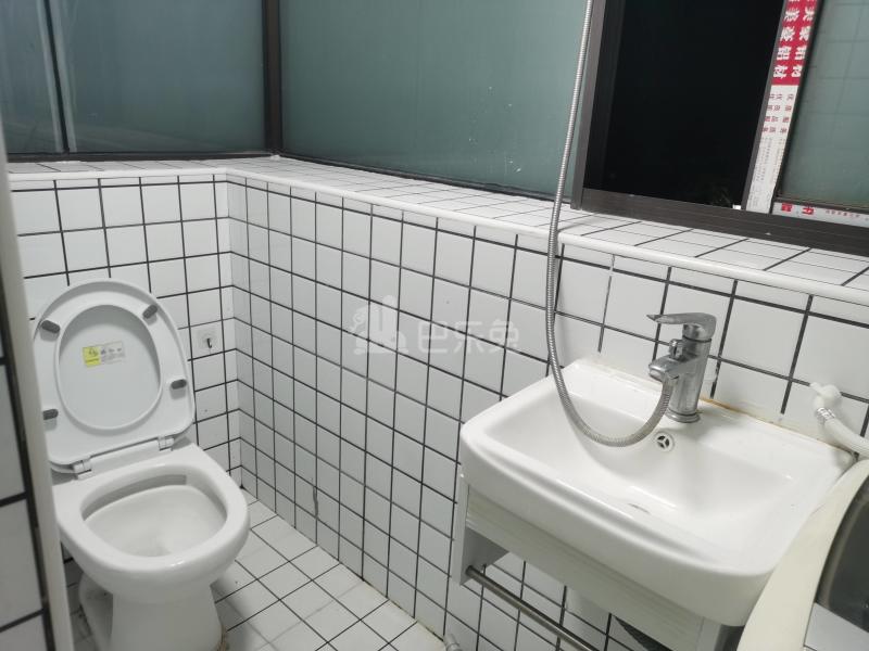 招商海德名门（海笛路333弄）8713837卫生间图5