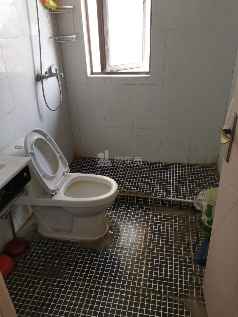 同城光明馨座6797135卫生间图13