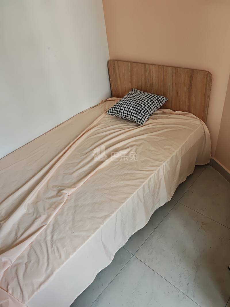 深南花园8744657卧室图3