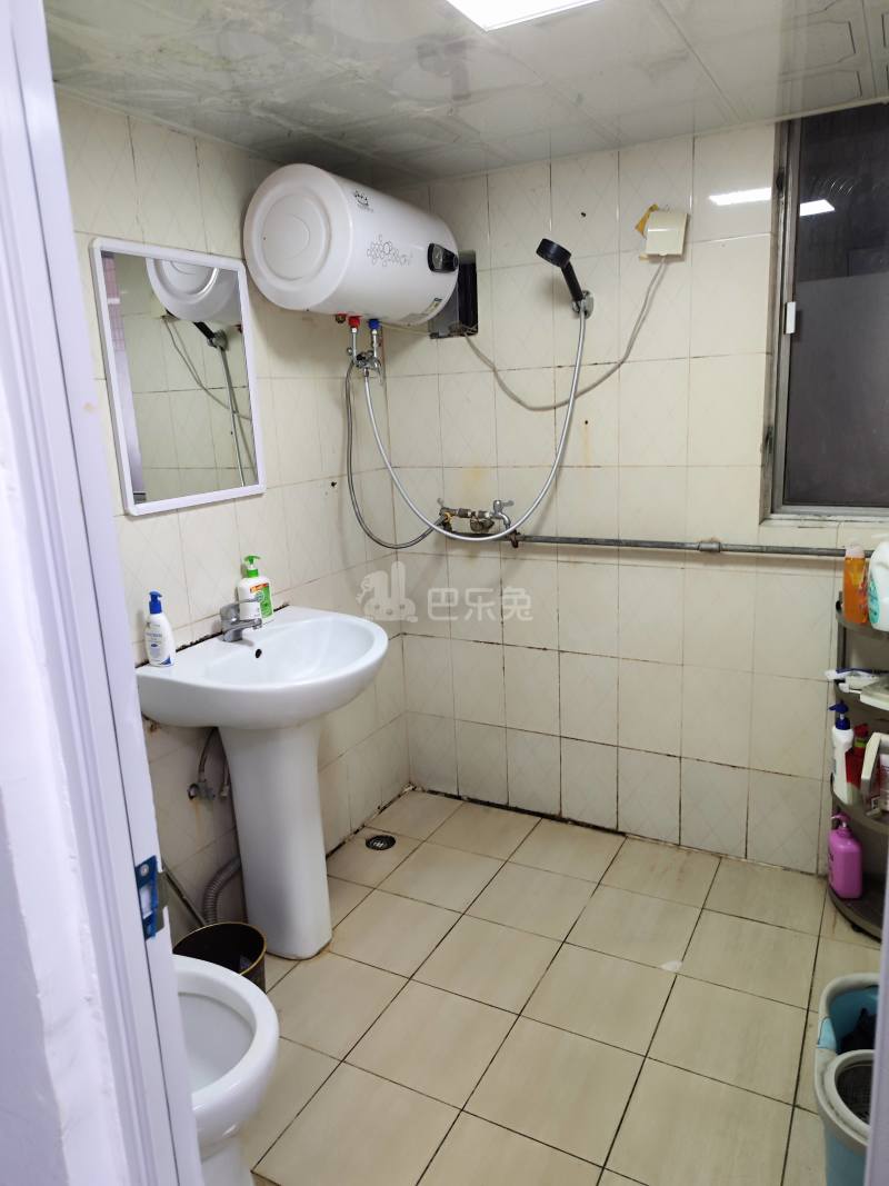深南花园8744657卫生间图11