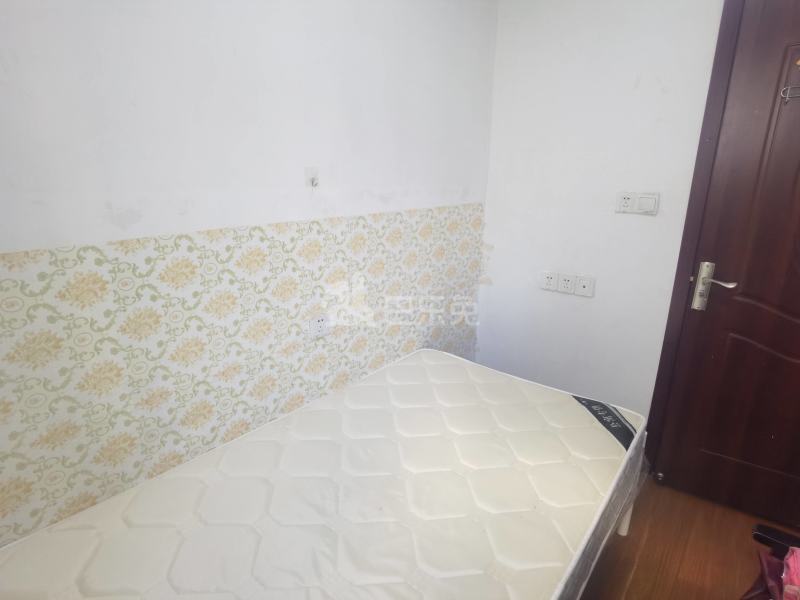 何家宅小区（中山北一路131弄）8753184卧室图3