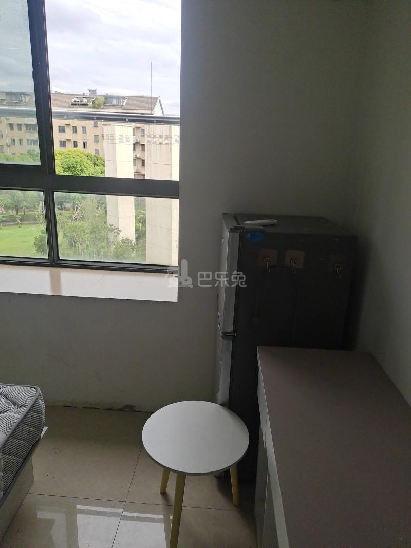 艾南花苑（华绣路179弄）875851卧室图2